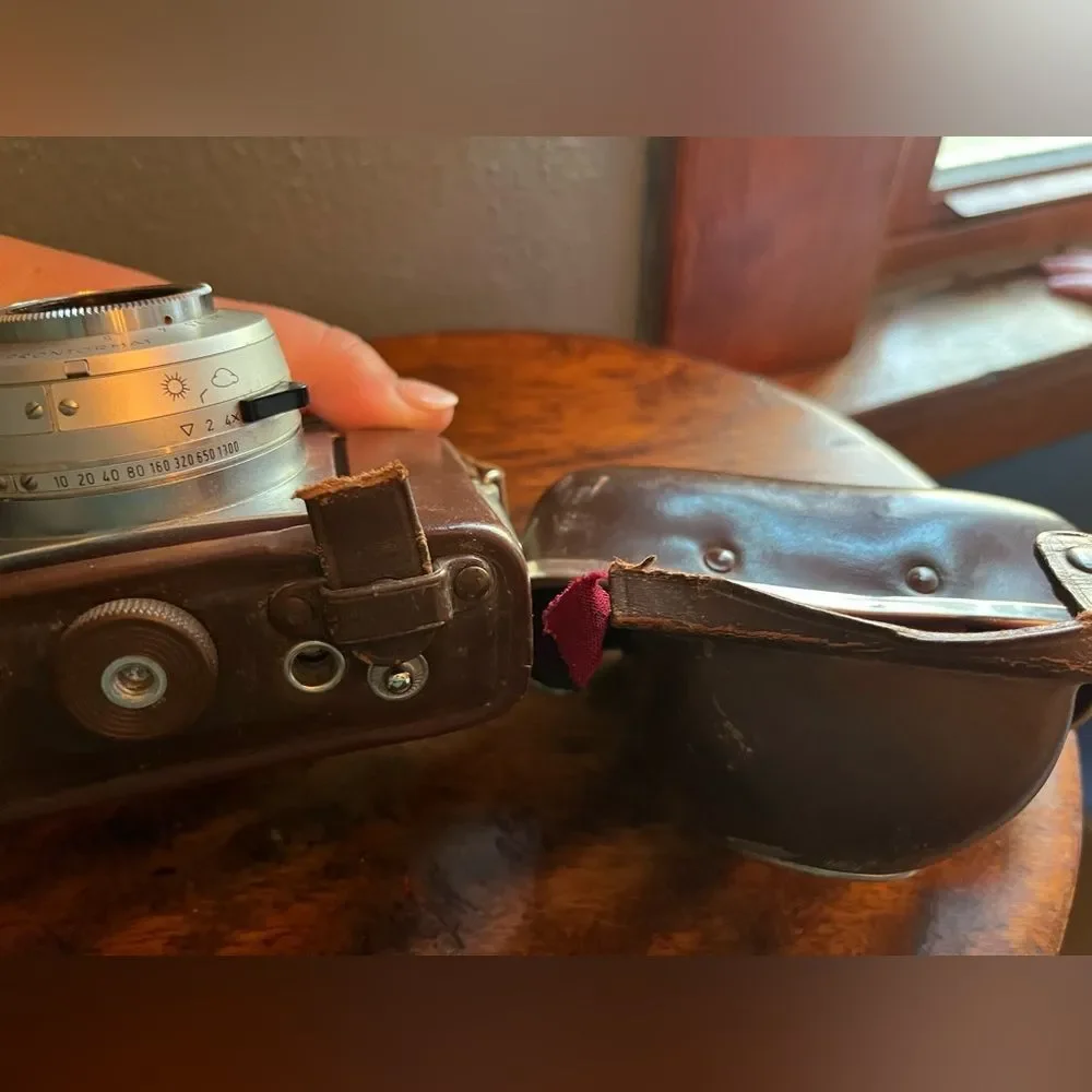 Zeiss Ikon Symbolica 35mm Camera w/ Prontormat Tessar 50mm f/2.8 Lens.